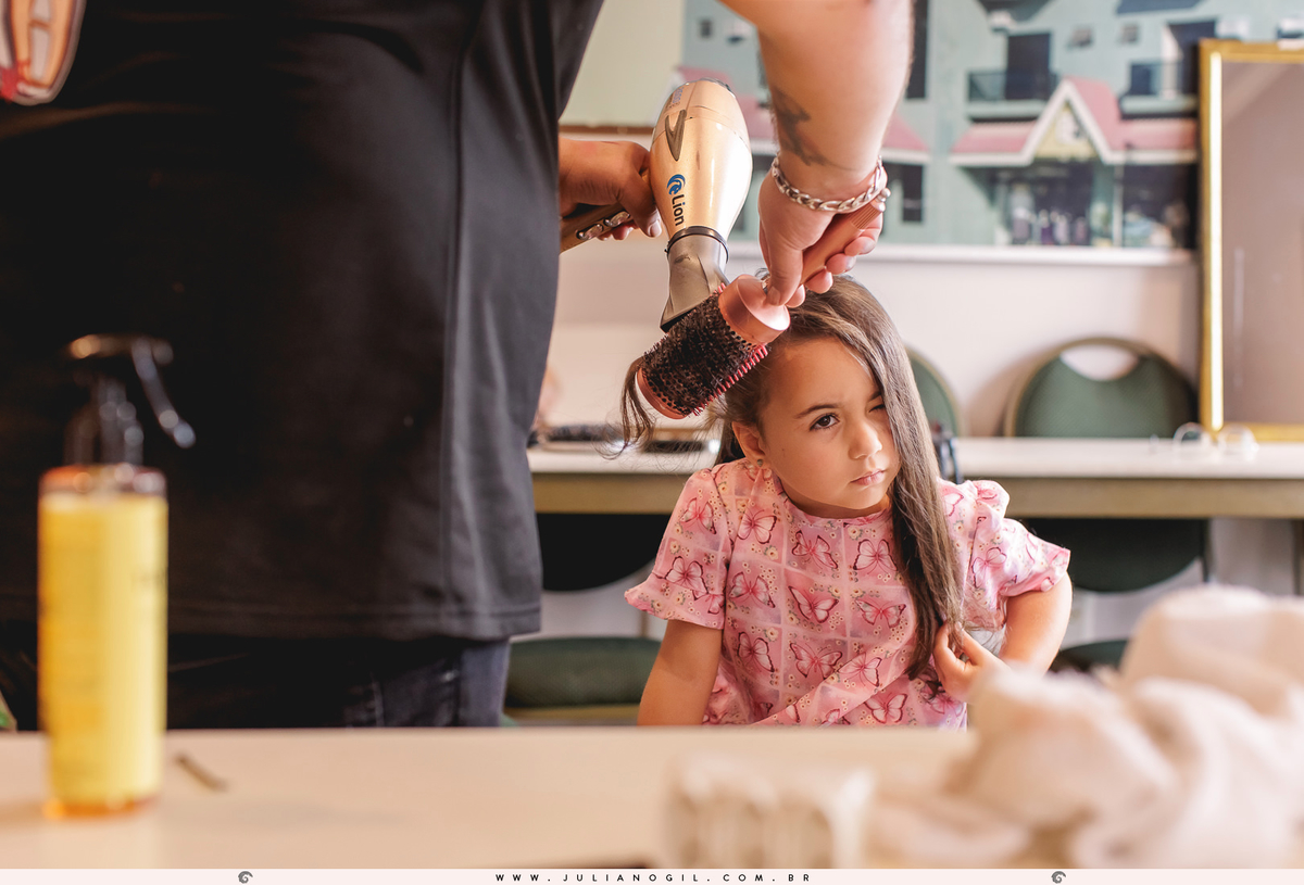 making of noiva Valdenise fotógrafo juliano gil buquê grinalda natalia canalli bride são mateus do sul paraná madrinhas vestido wedding fotografia de casamento maquiagem hotel dom leopoldo casa de carnes angelita família festa recepção amigos