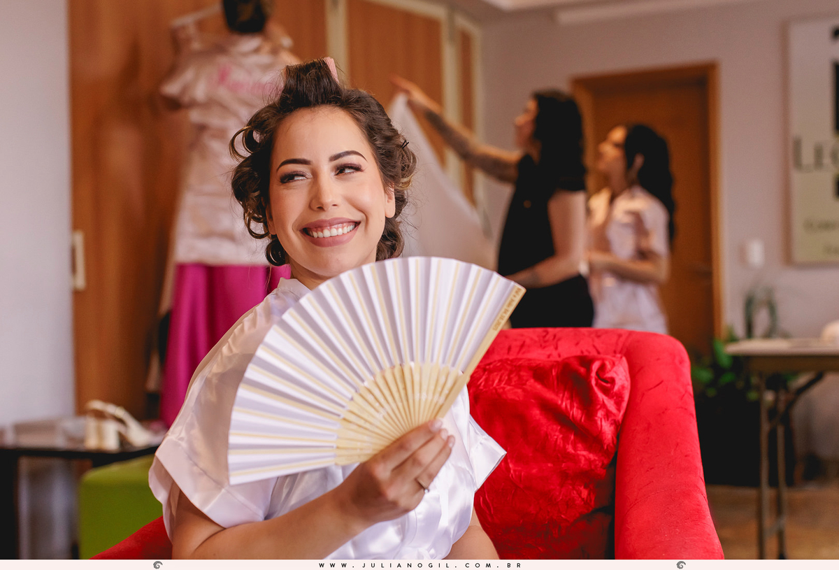 making of noiva Valdenise fotógrafo juliano gil buquê grinalda natalia canalli bride são mateus do sul paraná madrinhas vestido wedding fotografia de casamento maquiagem hotel dom leopoldo casa de carnes angelita família festa recepção amigos