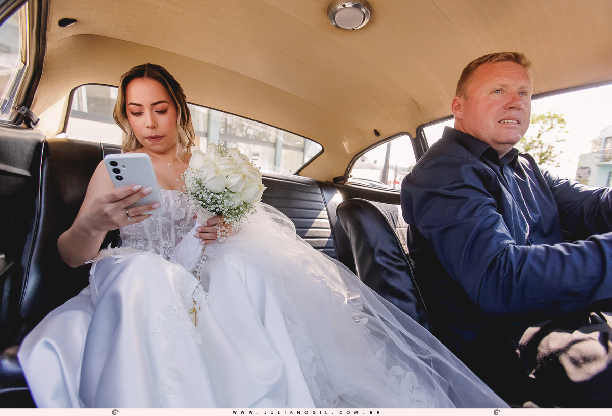 making of noiva Valdenise fotógrafo juliano gil buquê grinalda natalia canalli bride são mateus do sul paraná madrinhas vestido wedding fotografia de casamento maquiagem hotel dom leopoldo casa de carnes angelita família festa recepção amigos