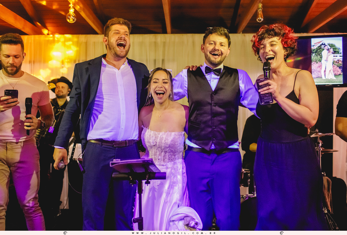 cerimônia Valdenise João Vitor fotógrafo juliano gil buquê grinalda natalia canalli bride são mateus do sul paraná madrinhas vestido wedding fotografia de casamento maquiagem hotel dom leopoldo casa de carnes angelita família festa recepção amigos