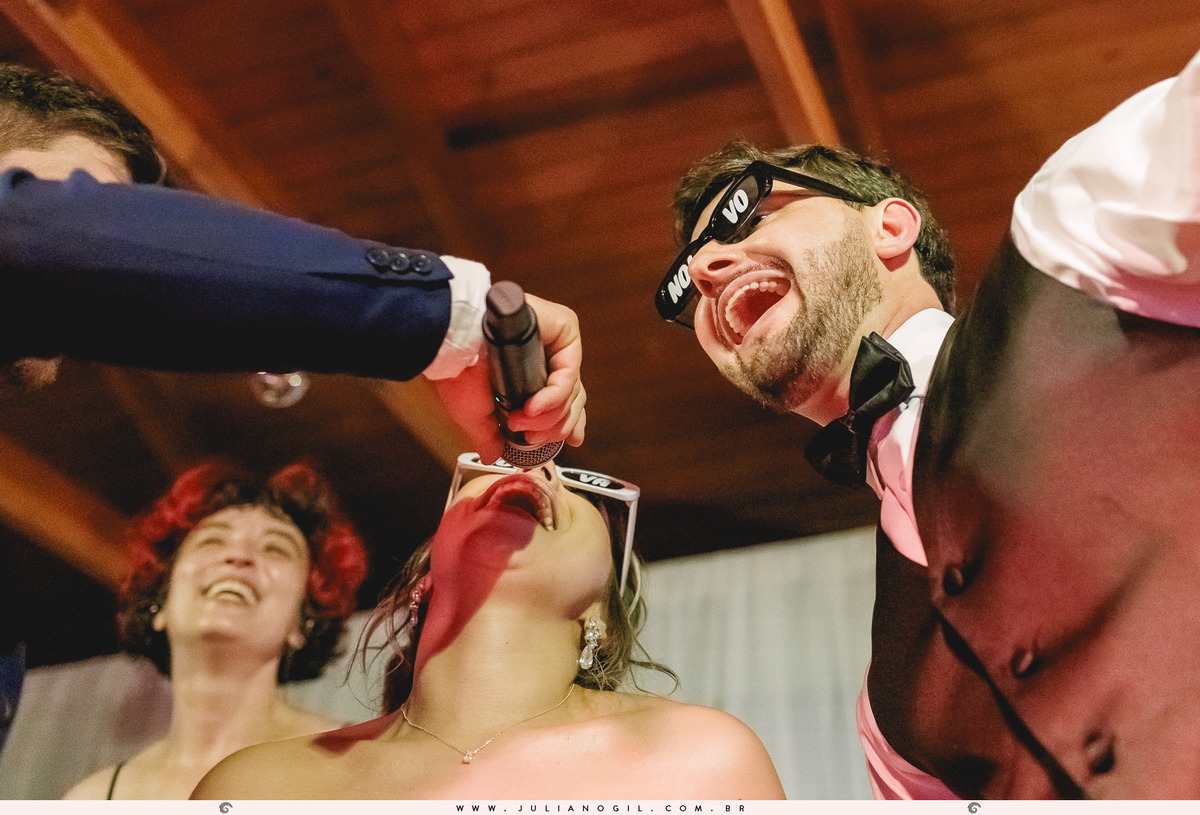 cerimônia Valdenise João Vitor fotógrafo juliano gil buquê grinalda natalia canalli bride são mateus do sul paraná madrinhas vestido wedding fotografia de casamento maquiagem hotel dom leopoldo casa de carnes angelita família festa recepção amigos