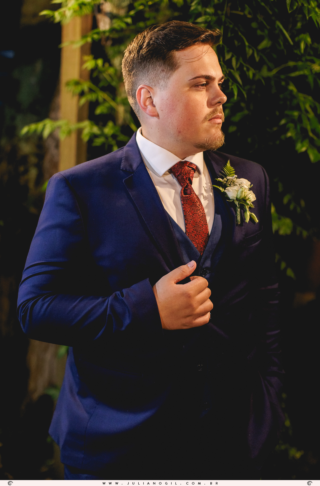 noivo em sessão pós cerimõnia