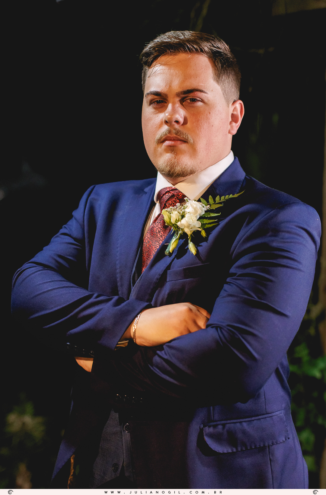 noivo em sessão pós cerimõnia