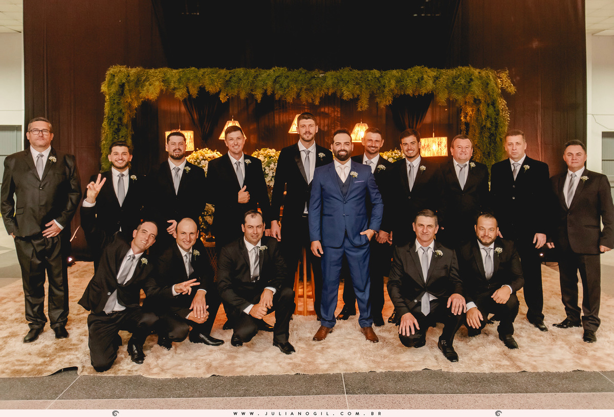 noivo e padrinhos