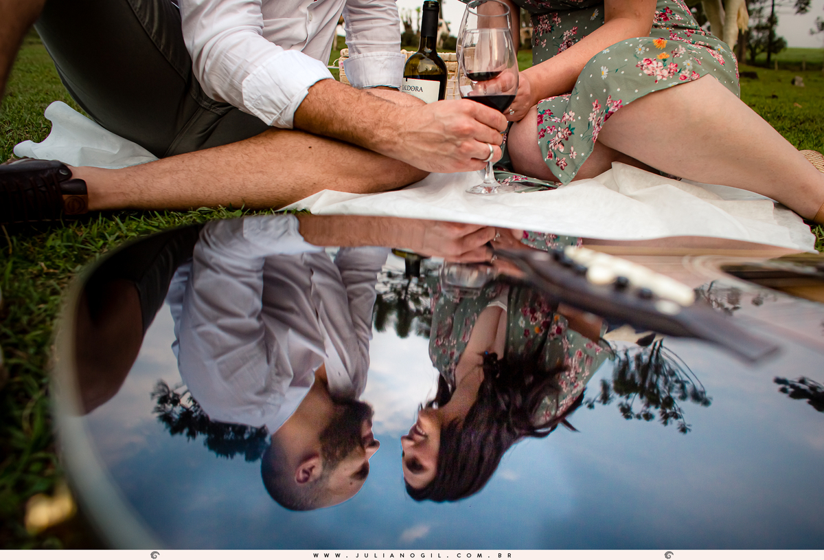 Ensaio Pré Casamento Irati, Colônia de Gonçalves Junior. Fotógrafo Juliano Gil, Silhueta no violão