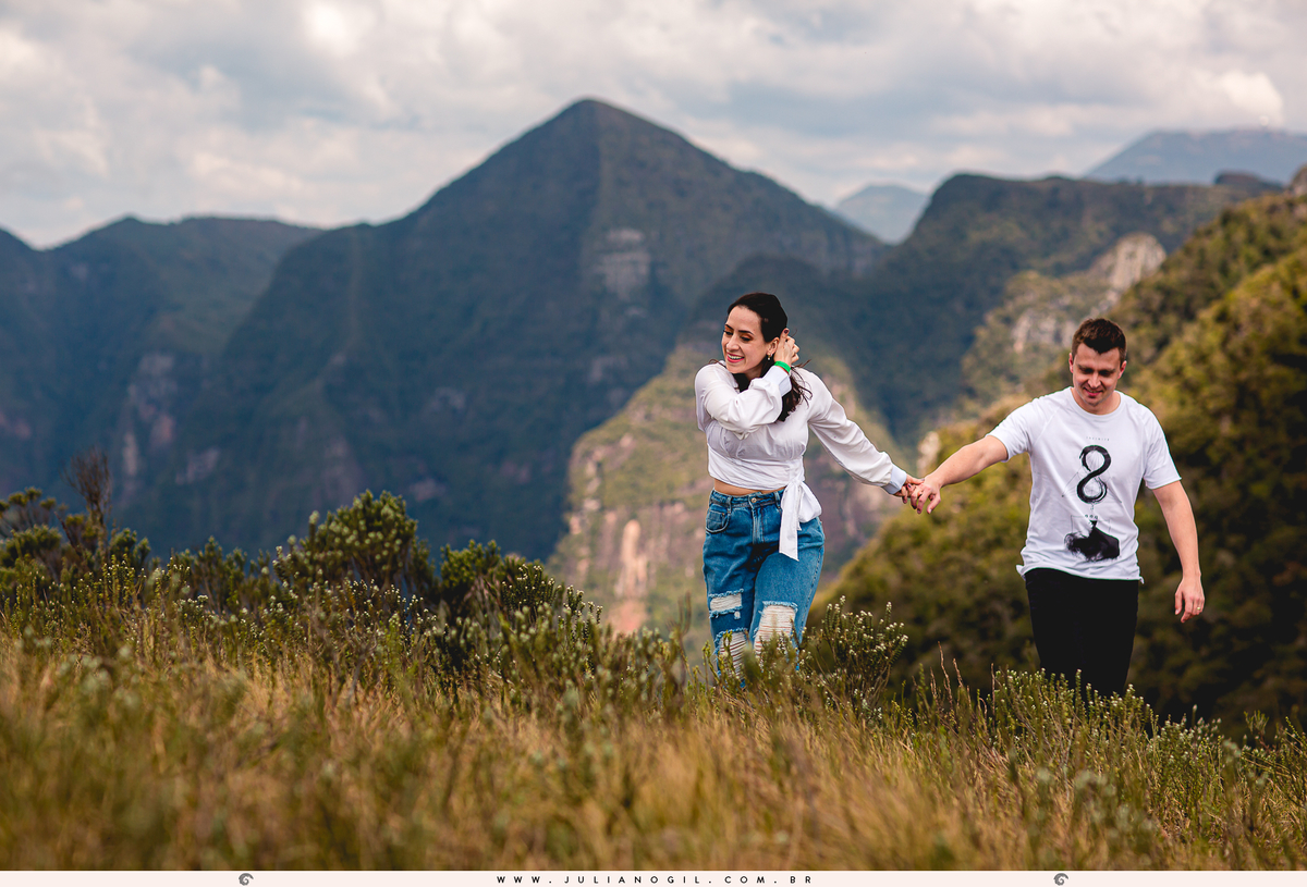 Pré Casamento Fernanda Maciel Cezar e Renê Siman em Serra Catarinense Urubici Praia do Rosa Serra do Rio do Rastro Serra do Corvo Branco Fotógrafo Juliano Gil Canion Espraiado