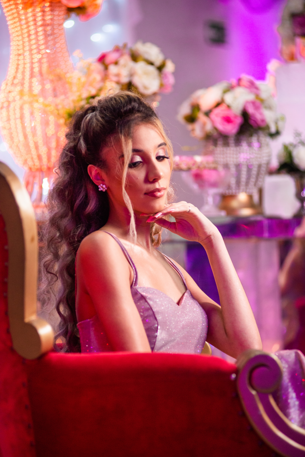 Anna Luíza: Um sonho de debutante! Cada fotografia do seu ensaio reflete sua alegria e delicadeza, eternizando o brilho dos seus 15 anos em imagens emocionantes e cheias de vida.