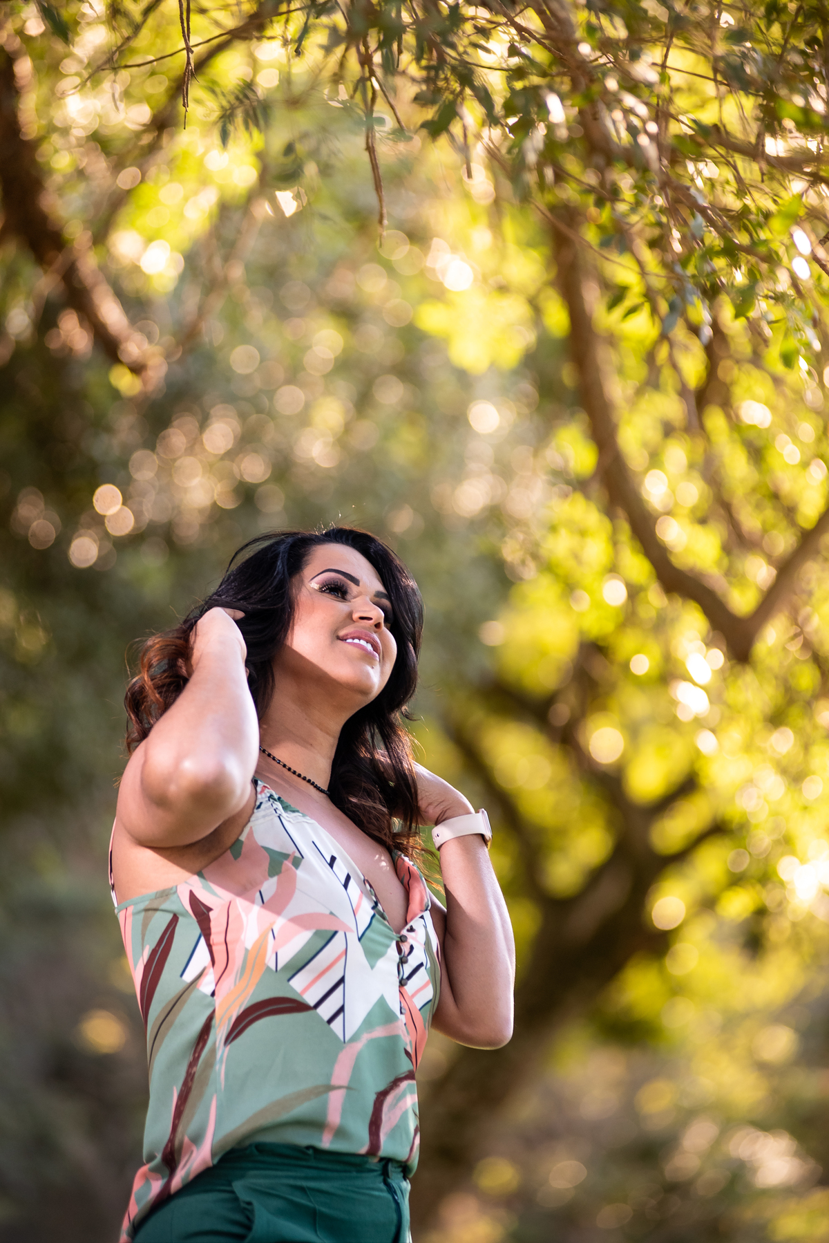 Mooca:

Raízes italianas: Uma mulher conectada com a cultura italiana na Rua Taquari.
Gastronomia caseira: Uma jovem apreciadora de comida italiana autêntica na Rua Domingos Agostim.
Festa e tradição: Uma mulher celebrando a vida na Festa da Mooca, um eve