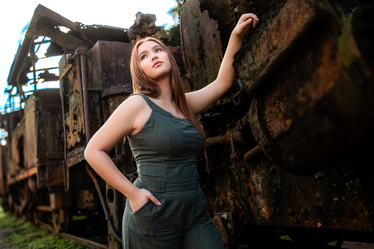 Descrição para Fotos de Ensaio de 15 Anos em Paranapiacaba
Ensaio fotográfico de 15 anos em Paranapiacaba, São Paulo, com a debutante Lara. Cenário histórico e pitoresco, luz de fim de tarde, momentos espontâneos e emocionantes. Fotografia de aniversário,