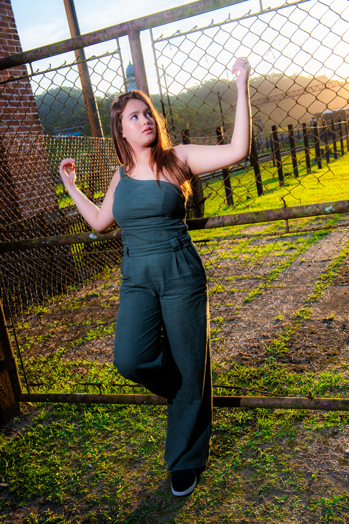 Descrição para Fotos de Ensaio de 15 Anos em Paranapiacaba
Ensaio fotográfico de 15 anos em Paranapiacaba, São Paulo, com a debutante Lara. Cenário histórico e pitoresco, luz de fim de tarde, momentos espontâneos e emocionantes. Fotografia de aniversário,