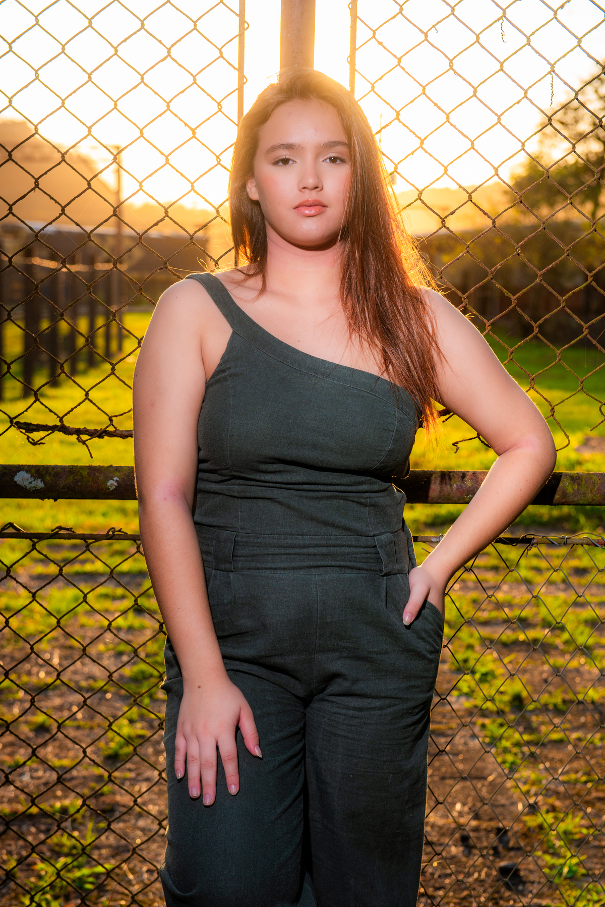 Descrição para Fotos de Ensaio de 15 Anos em Paranapiacaba
Ensaio fotográfico de 15 anos em Paranapiacaba, São Paulo, com a debutante Lara. Cenário histórico e pitoresco, luz de fim de tarde, momentos espontâneos e emocionantes. Fotografia de aniversário,