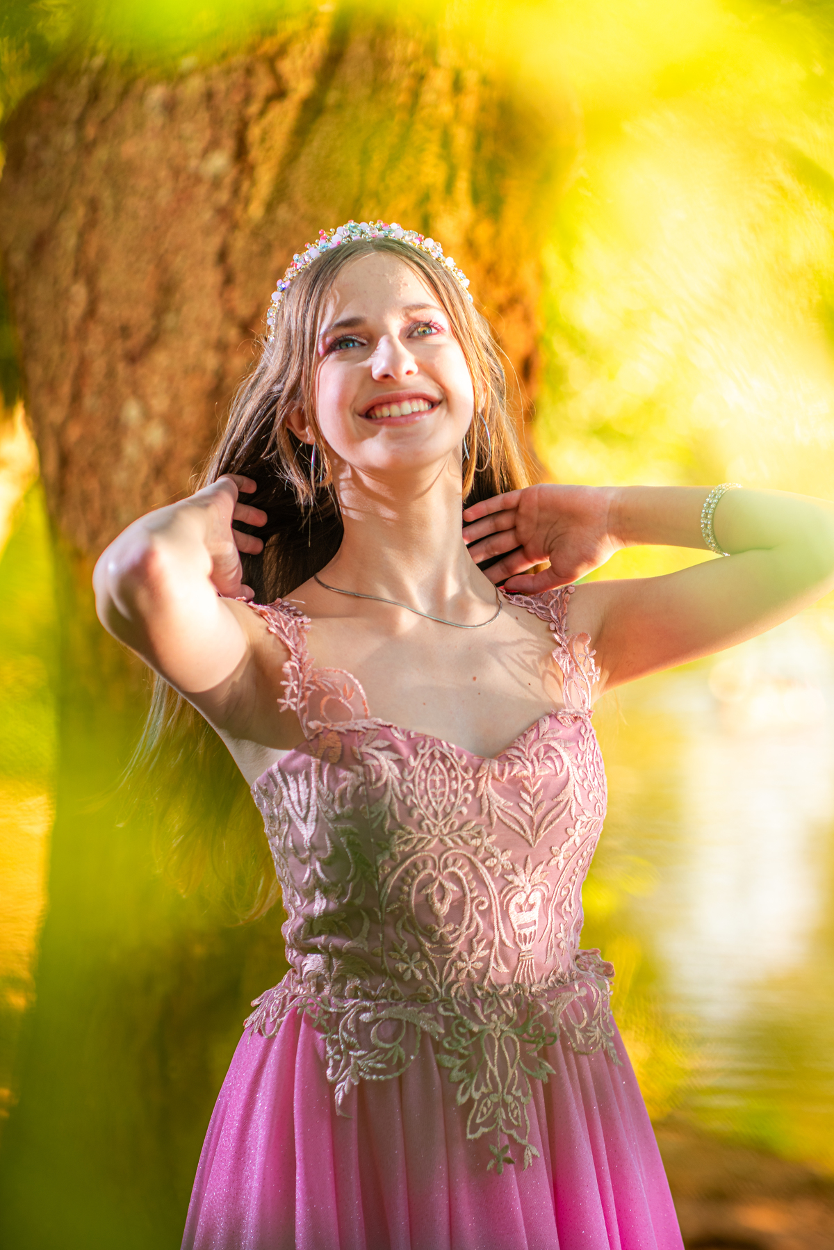 Ensaio de Debutante
Parque Ibirapuera
Debutante 15 anos
Fotografia de Debutante
Ensaio Fotográfico
Debutante SP
Debutante São Paulo
Fotos de Debutante
Book de Debutante
Debutante no Parque
Ensaio ao Ar Livre
Natureza
Beleza
Juventude
Celebração
Momentos E