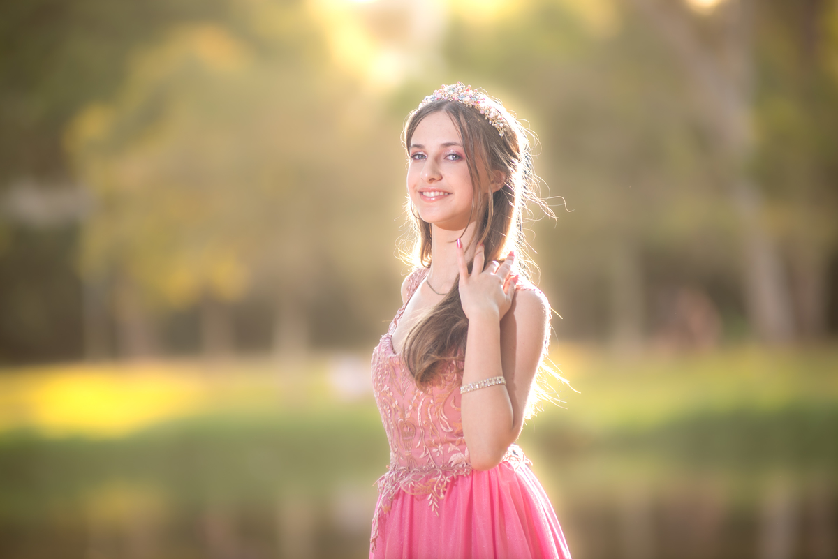 Ensaio de Debutante
Parque Ibirapuera
Debutante 15 anos
Fotografia de Debutante
Ensaio Fotográfico
Debutante SP
Debutante São Paulo
Fotos de Debutante
Book de Debutante
Debutante no Parque
Ensaio ao Ar Livre
Natureza
Beleza
Juventude
Celebração
Momentos E