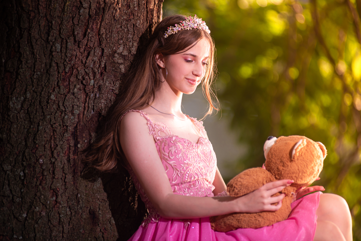 Ensaio de Debutante
Parque Ibirapuera
Debutante 15 anos
Fotografia de Debutante
Ensaio Fotográfico
Debutante SP
Debutante São Paulo
Fotos de Debutante
Book de Debutante
Debutante no Parque
Ensaio ao Ar Livre
Natureza
Beleza
Juventude
Celebração
Momentos E