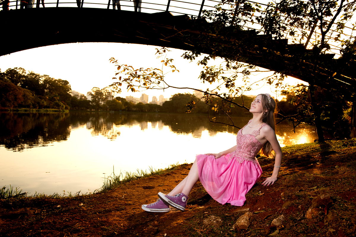 Ensaio de Debutante
Parque Ibirapuera
Debutante 15 anos
Fotografia de Debutante
Ensaio Fotográfico
Debutante SP
Debutante São Paulo
Fotos de Debutante
Book de Debutante
Debutante no Parque
Ensaio ao Ar Livre
Natureza
Beleza
Juventude
Celebração
Momentos E