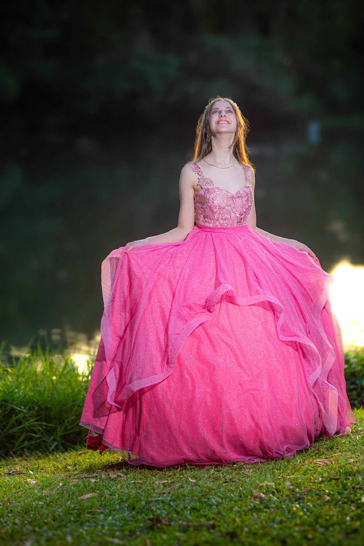 Ensaio de Debutante
Parque Ibirapuera
Debutante 15 anos
Fotografia de Debutante
Ensaio Fotográfico
Debutante SP
Debutante São Paulo
Fotos de Debutante
Book de Debutante
Debutante no Parque
Ensaio ao Ar Livre
Natureza
Beleza
Juventude
Celebração
Momentos E