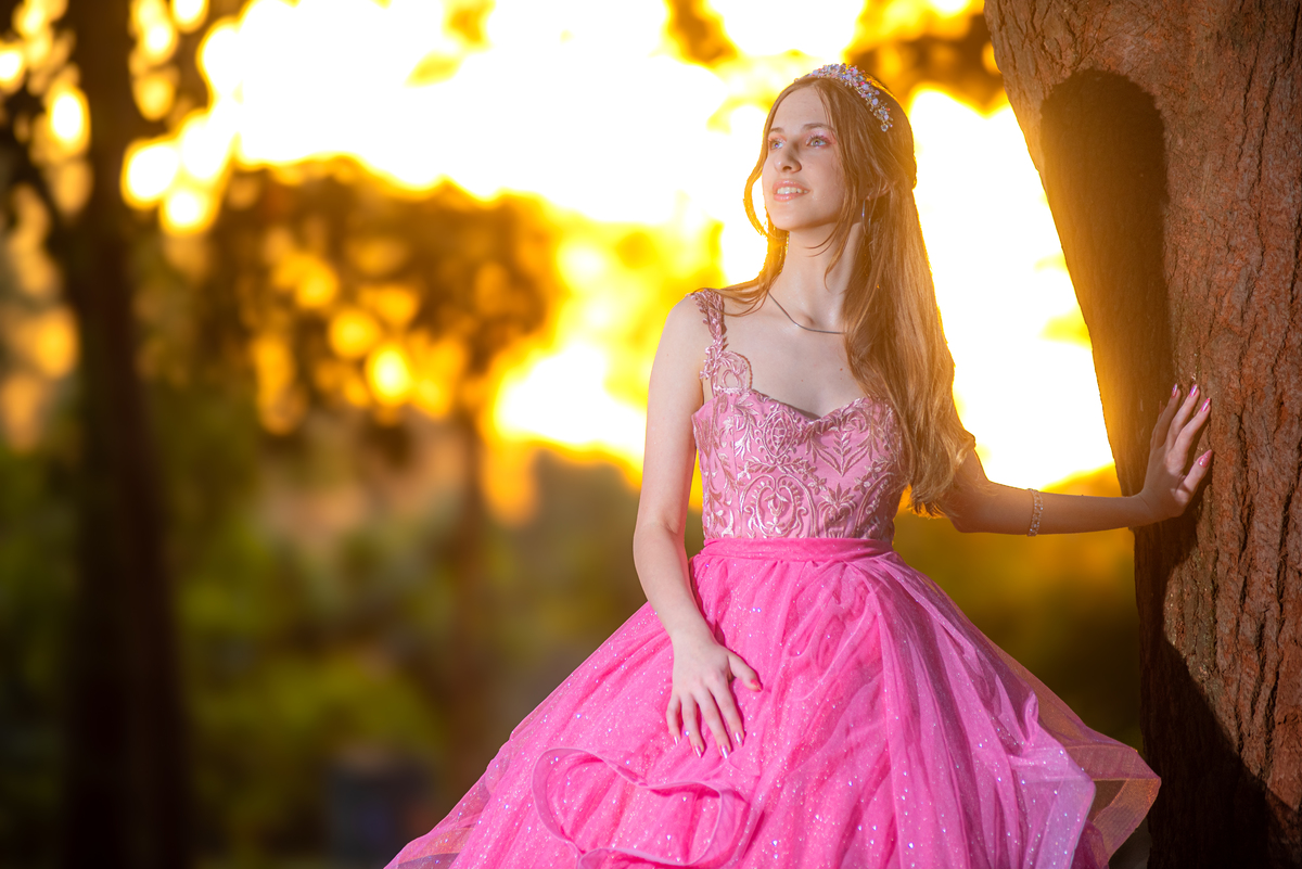 Ensaio de Debutante
Parque Ibirapuera
Debutante 15 anos
Fotografia de Debutante
Ensaio Fotográfico
Debutante SP
Debutante São Paulo
Fotos de Debutante
Book de Debutante
Debutante no Parque
Ensaio ao Ar Livre
Natureza
Beleza
Juventude
Celebração
Momentos E