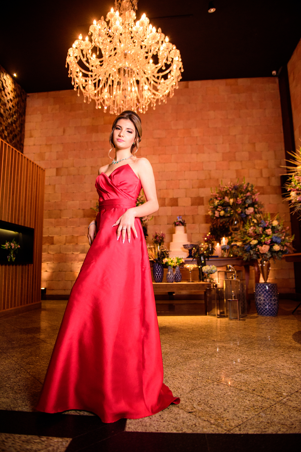 Fotógrafo para Aniversário de 15 Anos: Capturamos cada detalhe da festa de debutante de Julia, com fotos inesquecíveis desse sonho realizado.