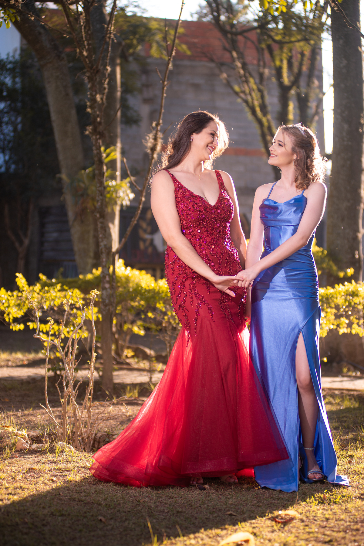 Ensaio de Debutante em Sorocaba: Júlia viveu seu sonho de 15 anos com um ensaio cheio de estilo e beleza, capturado por um fotógrafo especializado.