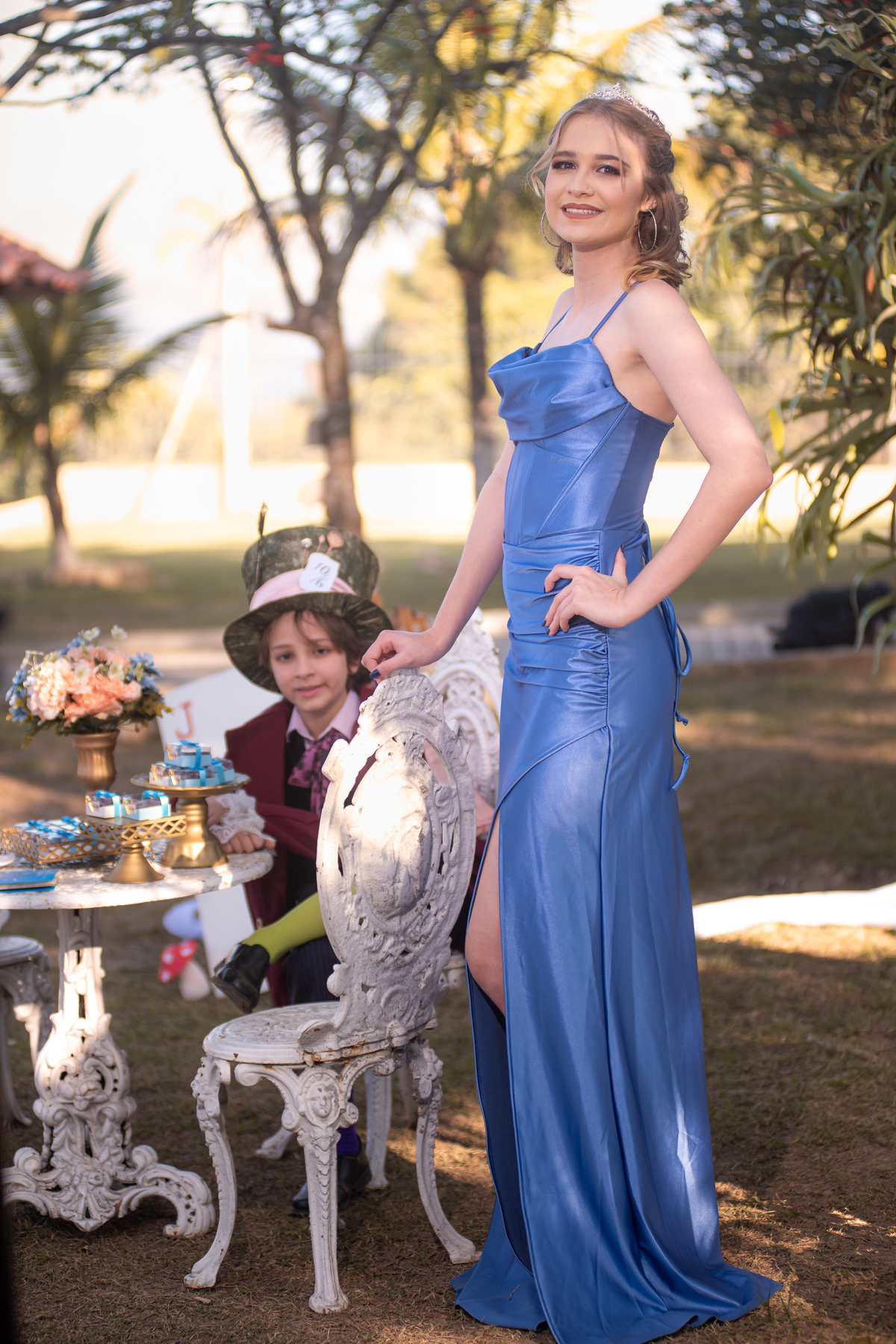 Ensaio de Debutante ao Estilo Natural: Júlia optou por um ensaio espontâneo em Sorocaba, que capturou a beleza dos seus 15 anos.
