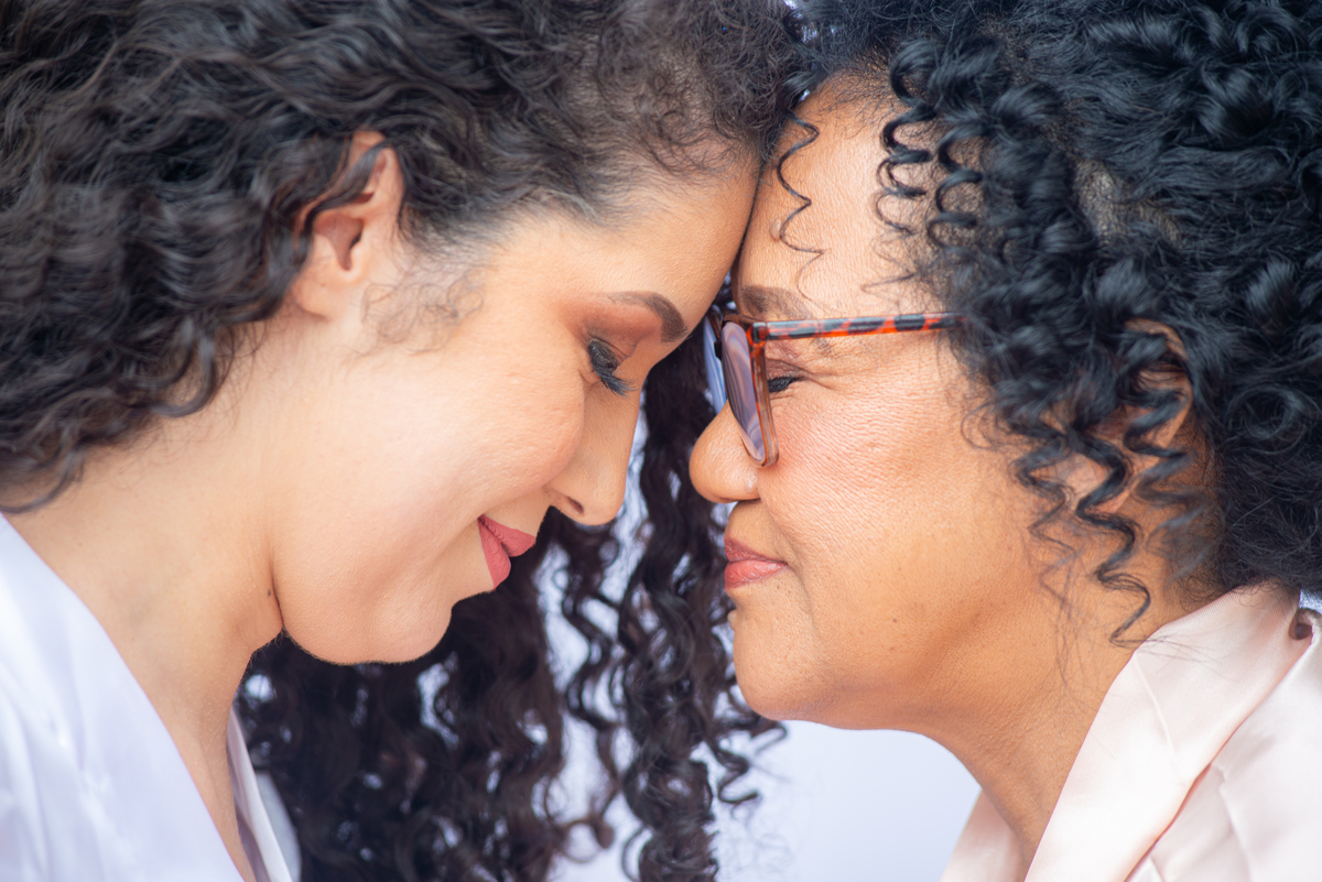 Alberto Martinez e o brilho de um casamento especial no Espaço AVIV, com fotos que revelam a felicidade de cada momento.