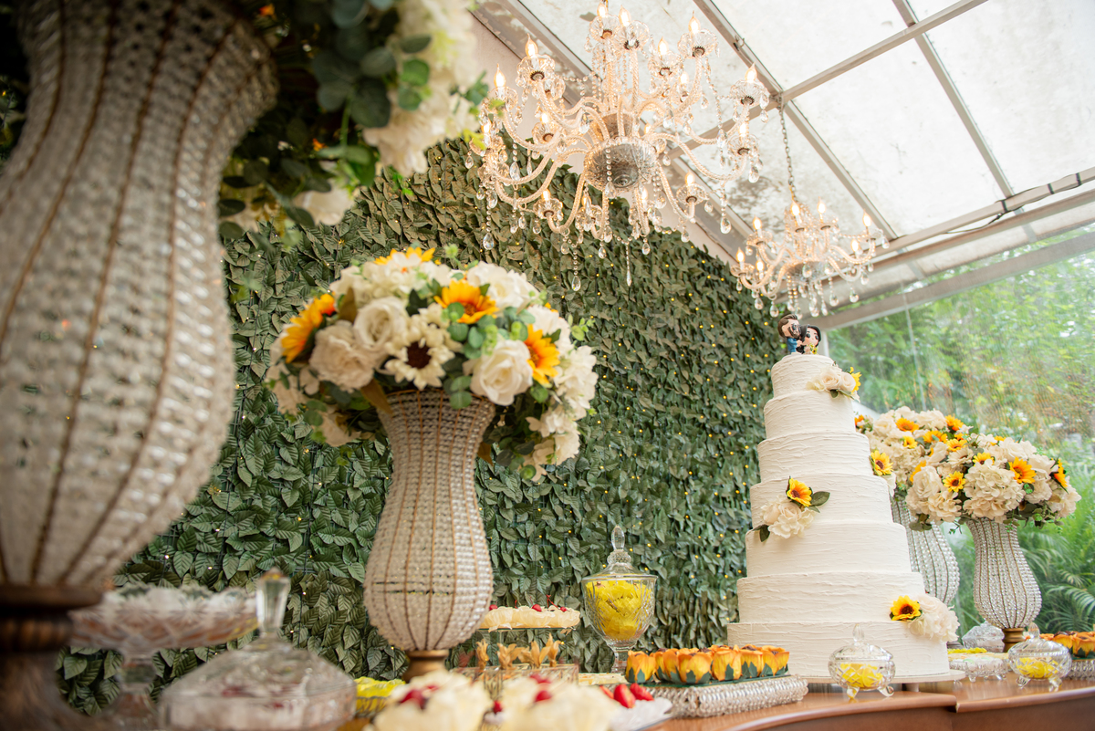 A felicidade dos noivos e dos convidados em fotos artísticas. Alberto Martinez eterniza cada sorriso no casamento de Rita e Robert.
