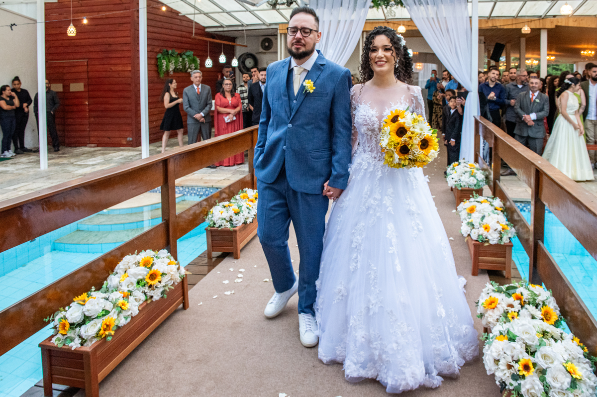 Fotos de casamento ao ar livre no Espaço AVIV Cotia. Imagens captadas por Alberto Martinez.