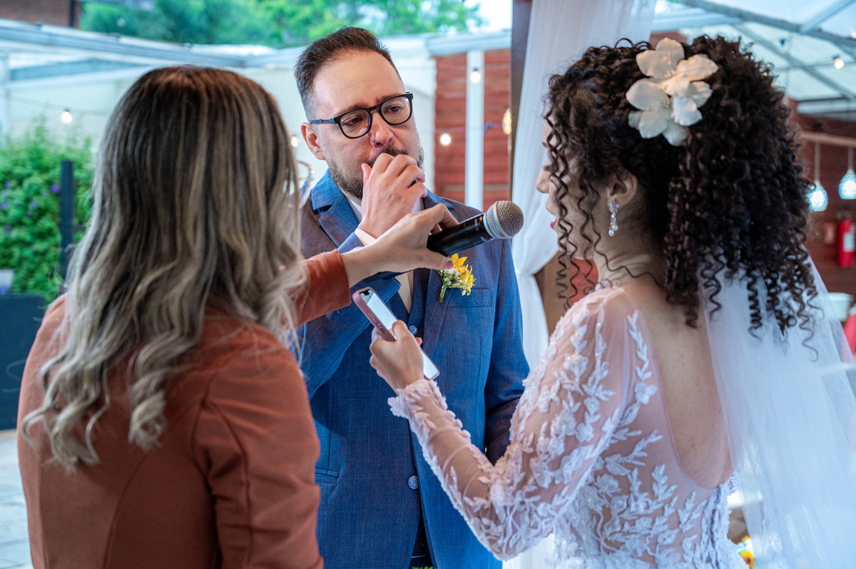 Alberto Martinez, fotógrafo de casamentos em Cotia. Registros emocionantes do casamento de Rita e Robert.