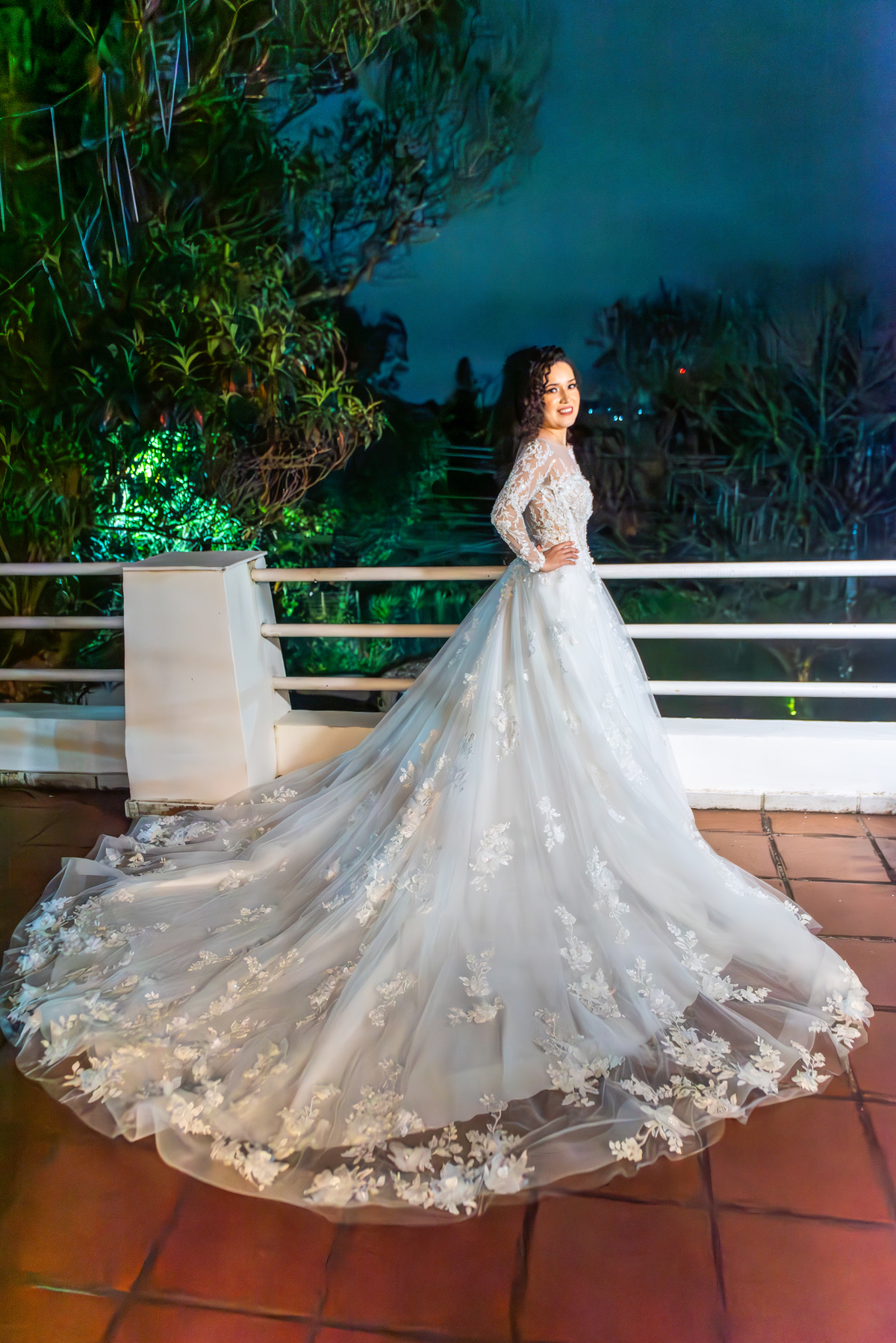 Fotografia de casamentos ao ar livre em Cotia. Alberto Martinez e os melhores registros no Espaço AVIV.