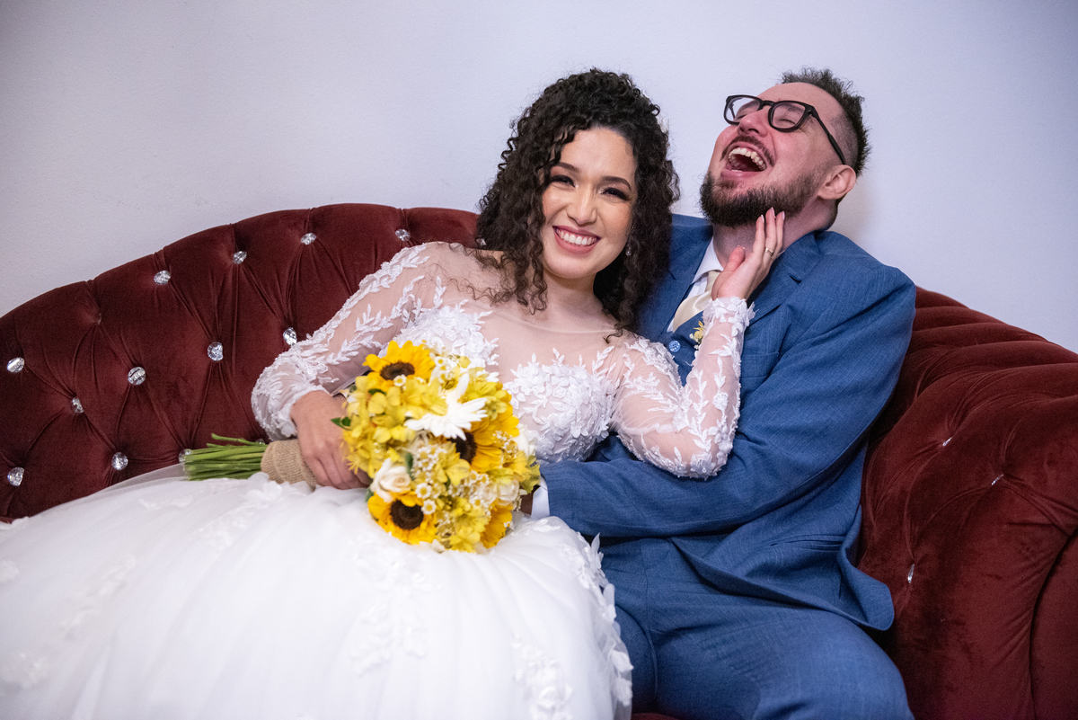 Imagens de casamento em Cotia no Espaço AVIV. Alberto Martinez captura momentos especiais.

