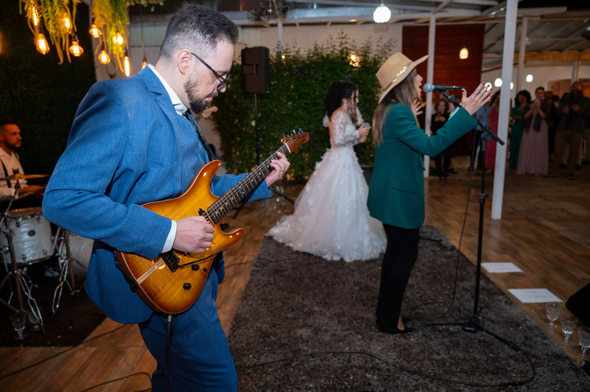 Imagens de casamento no Espaço AVIV, Cotia. Registros únicos de Alberto Martinez, especialista em fotografia de casamento.