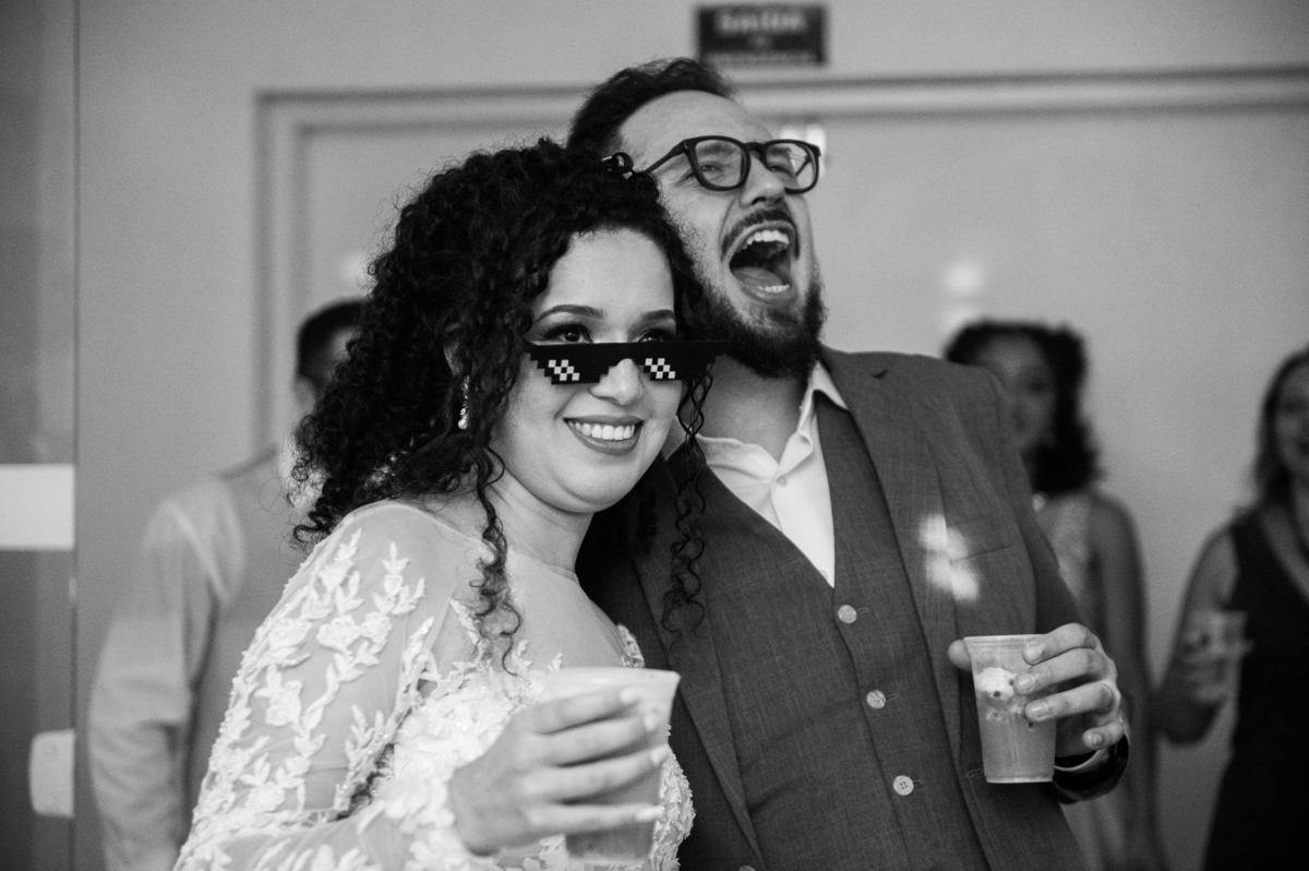 Fotos de casamento em Granja Viana Cotia. Alberto Martinez captura a beleza do Espaço AVIV e o amor dos noivos.