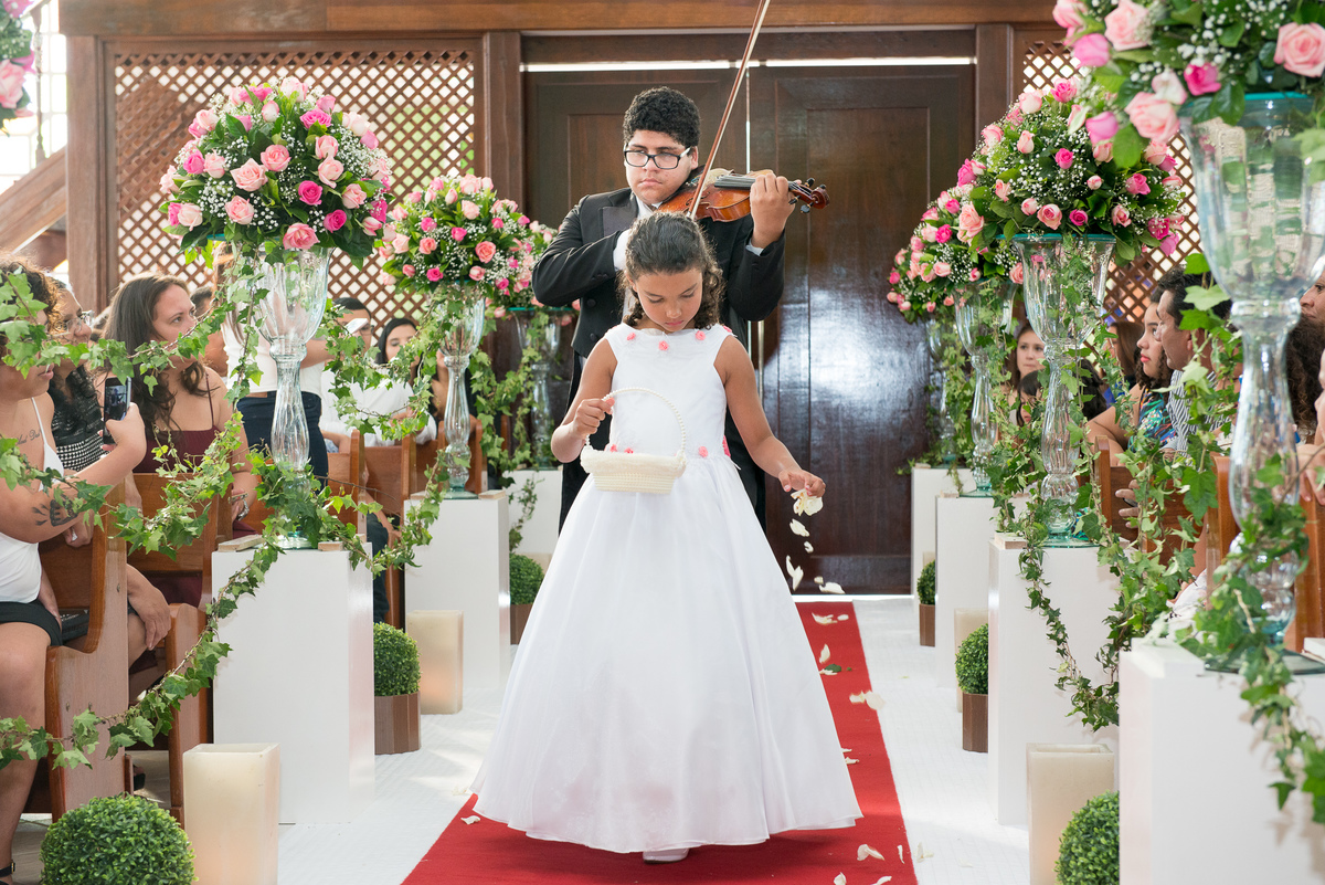 Fotografias de casamento realizadas na igreja em Cotia SP pelo fotógrafo Alberto Martinez