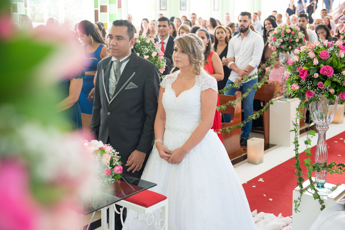 Fotografias de casamento realizadas na igreja em Cotia SP pelo fotógrafo Alberto Martinez