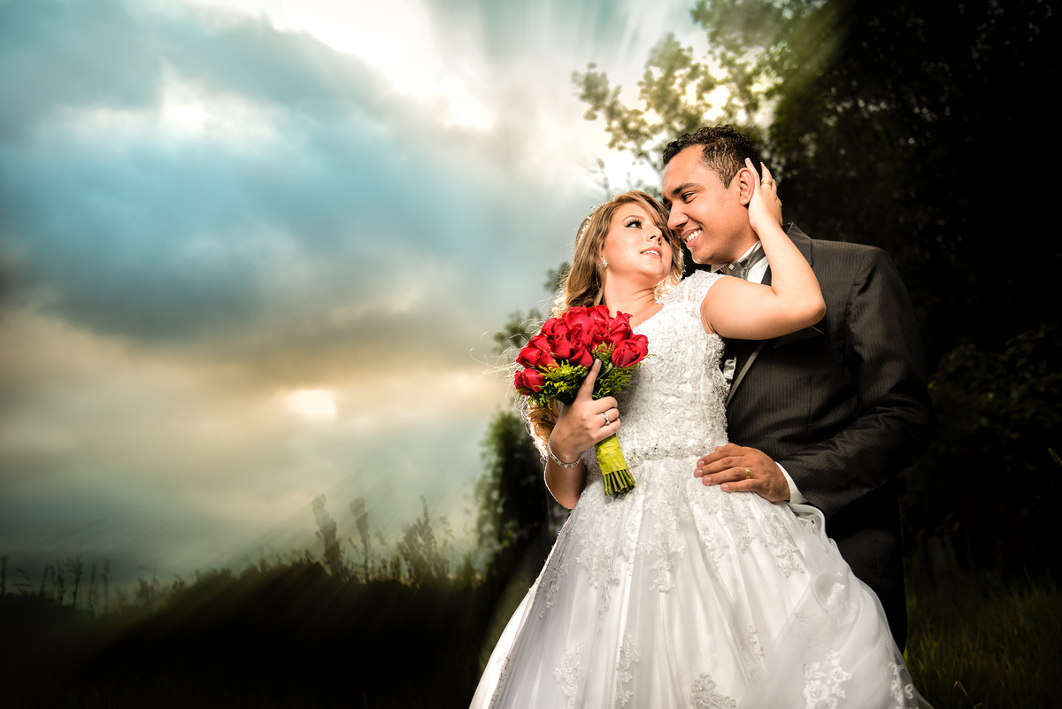Fotografias de casamento realizadas na igreja em Cotia SP pelo fotógrafo Alberto Martinez