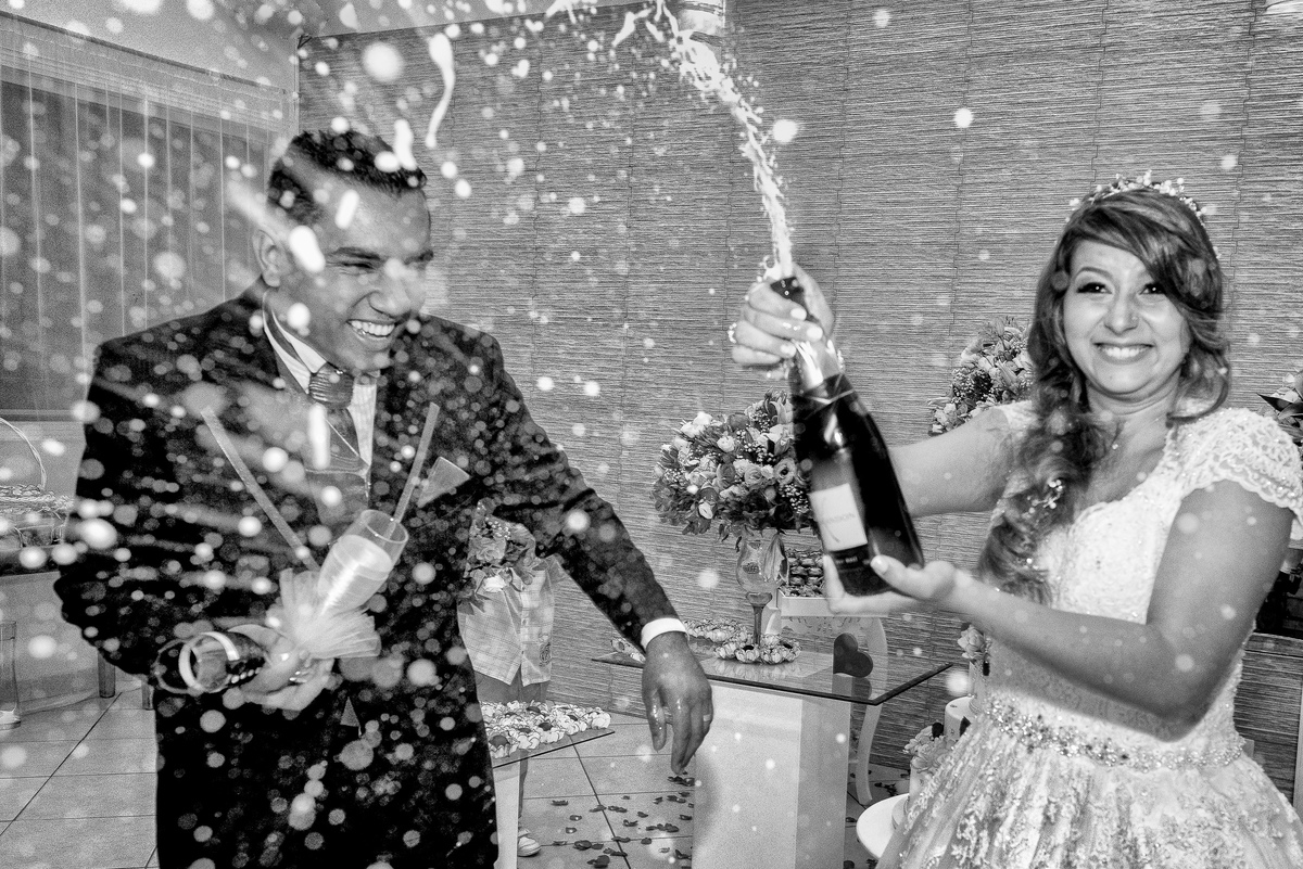 Fotografias de casamento realizadas na igreja em Cotia SP pelo fotógrafo Alberto Martinez