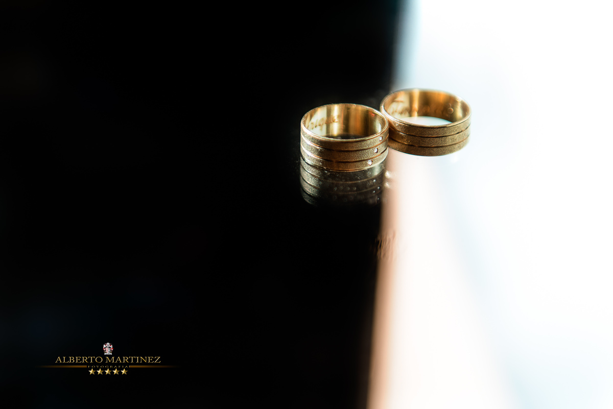 Fotografias de casamento realizadas na igreja em Cotia SP pelo fotógrafo Alberto Martinez