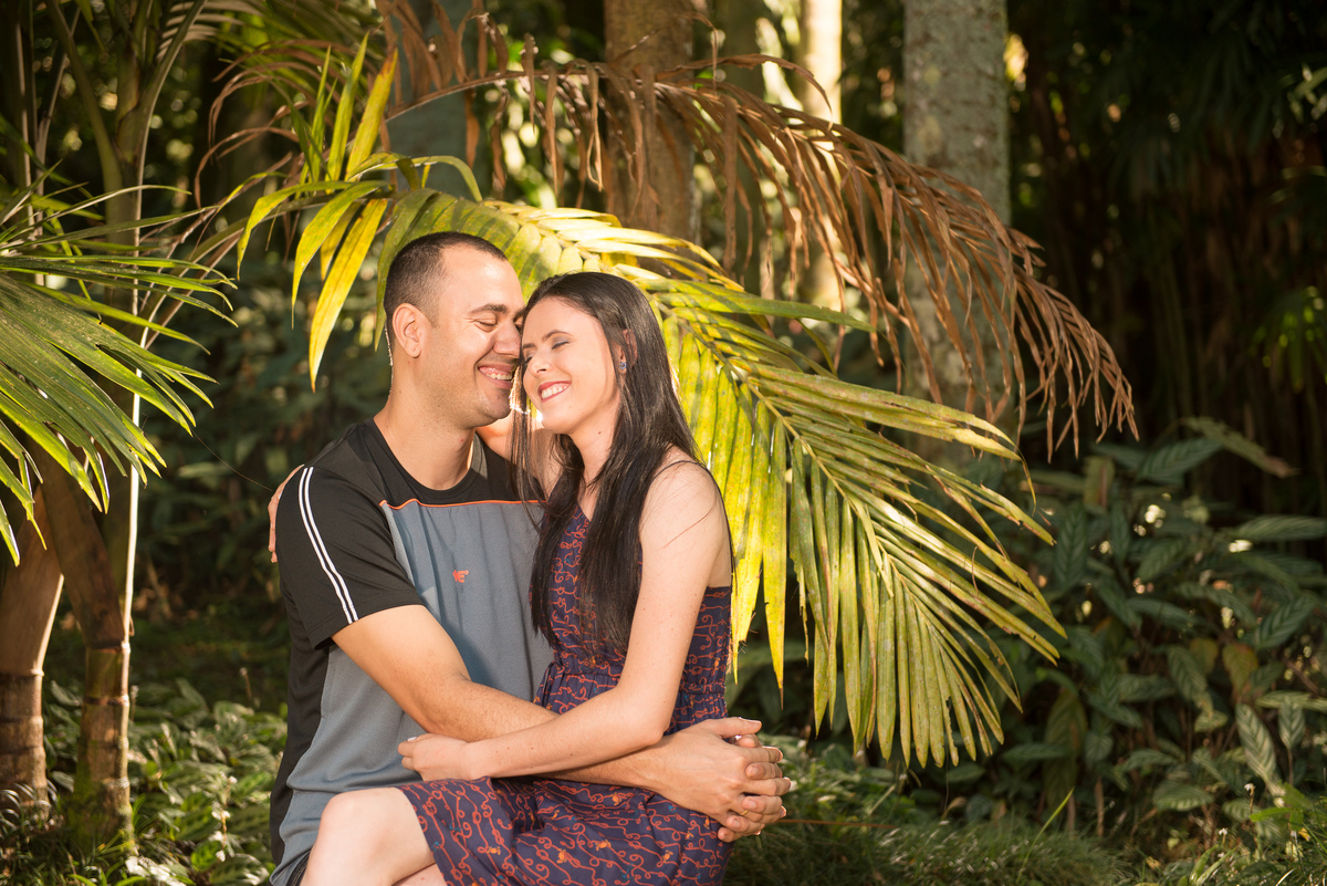 Fotografia de casal no parque jardim botânico em São Paulo, fotografo de casamentos Alberto Martinez