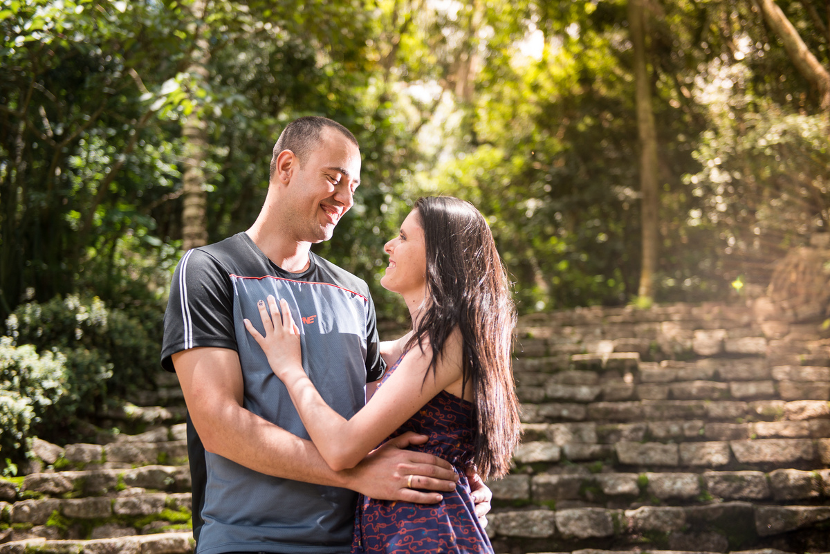 Fotografia de casal no parque jardim botânico em São Paulo, fotografo de casamentos Alberto Martinez