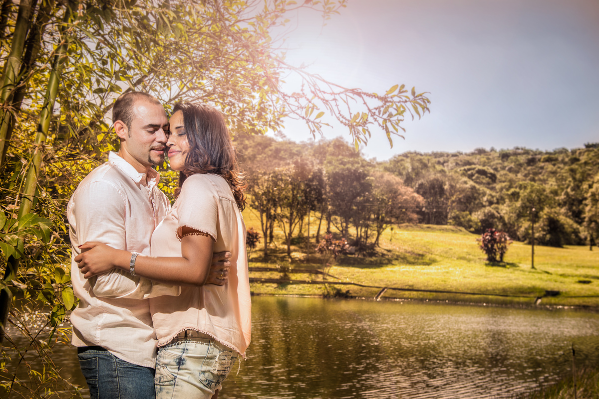 Ensaio de casal antes do casamento o chamado pre wedding ou pré casamento, fotografias linda feitas pelo fotógrafo Alberto Martinez