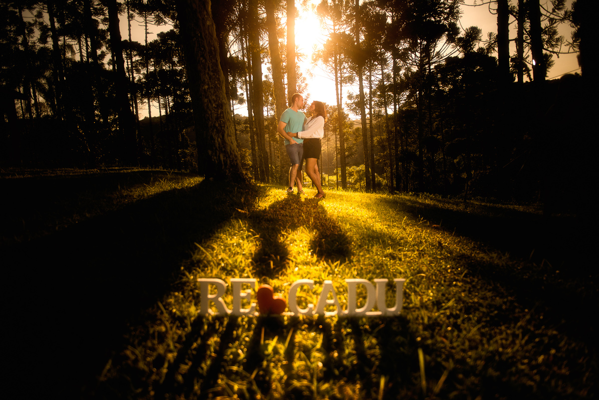 Ensaio de casal antes do casamento o chamado pre wedding ou pré casamento, fotografias linda feitas pelo fotógrafo Alberto Martinez