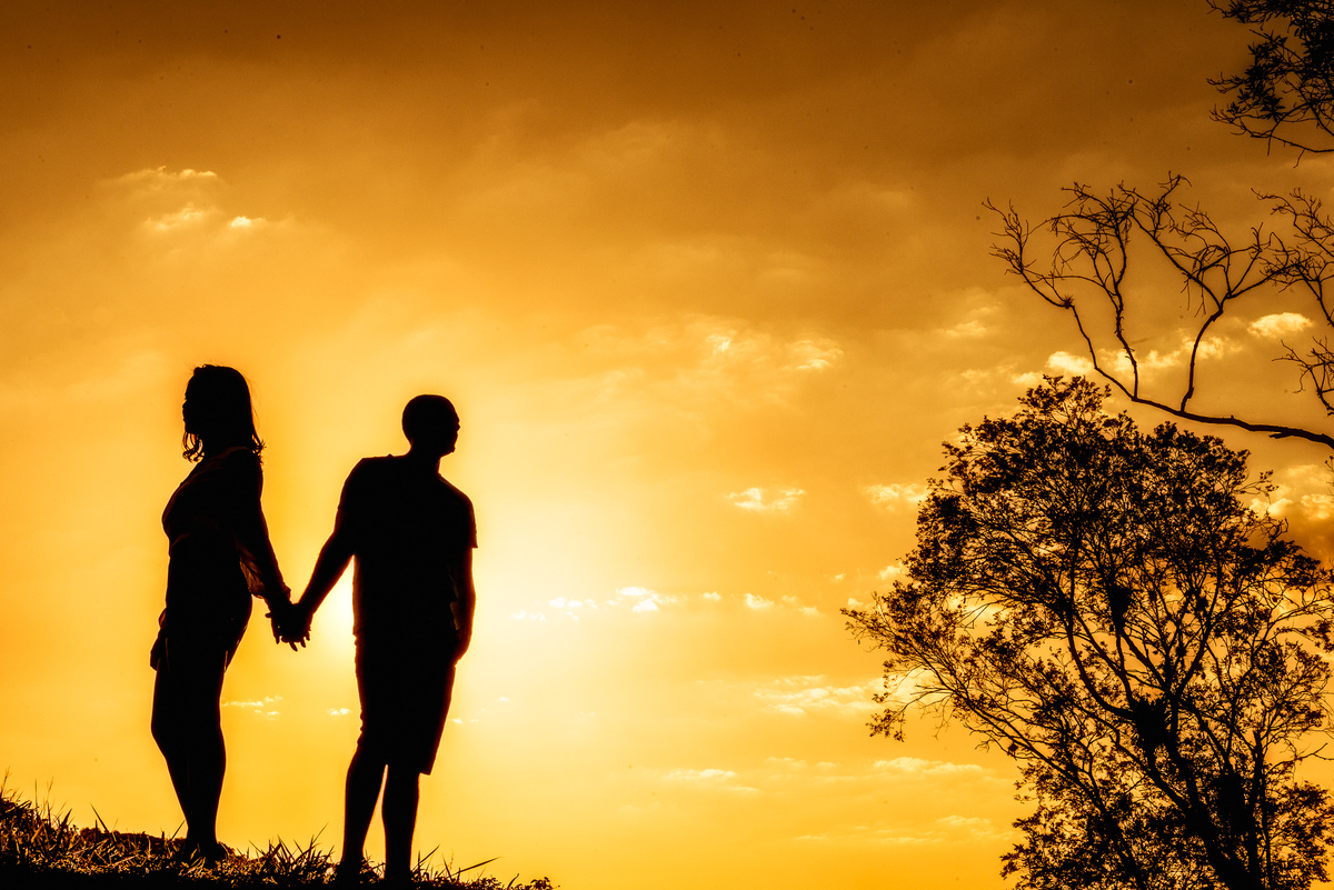 Ensaio de casal antes do casamento o chamado pre wedding ou pré casamento, fotografias linda feitas pelo fotógrafo Alberto Martinez