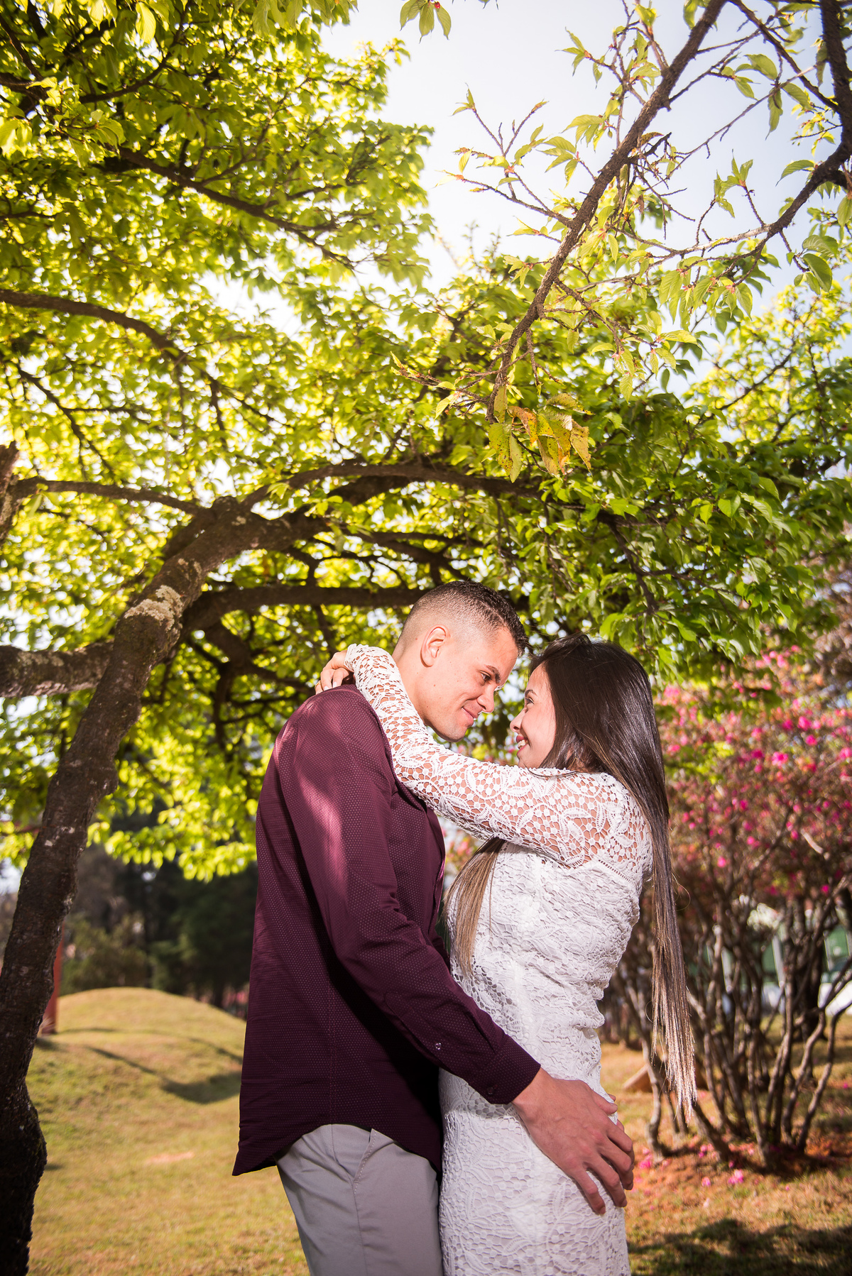 Ensaio de casal em cotia SP pelo fotógrafo Alberto Martinez, fotógrafo há mais de 10 anos