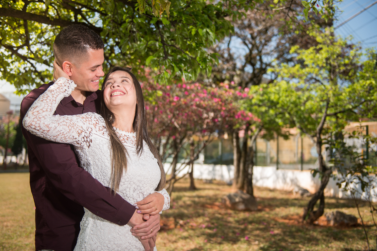 Ensaio de casal em cotia SP pelo fotógrafo Alberto Martinez, fotógrafo há mais de 10 anos