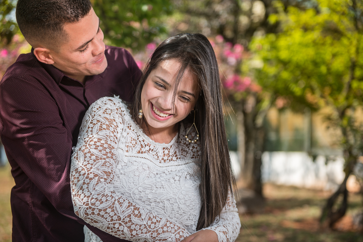 Ensaio de casal em cotia SP pelo fotógrafo Alberto Martinez, fotógrafo há mais de 10 anos