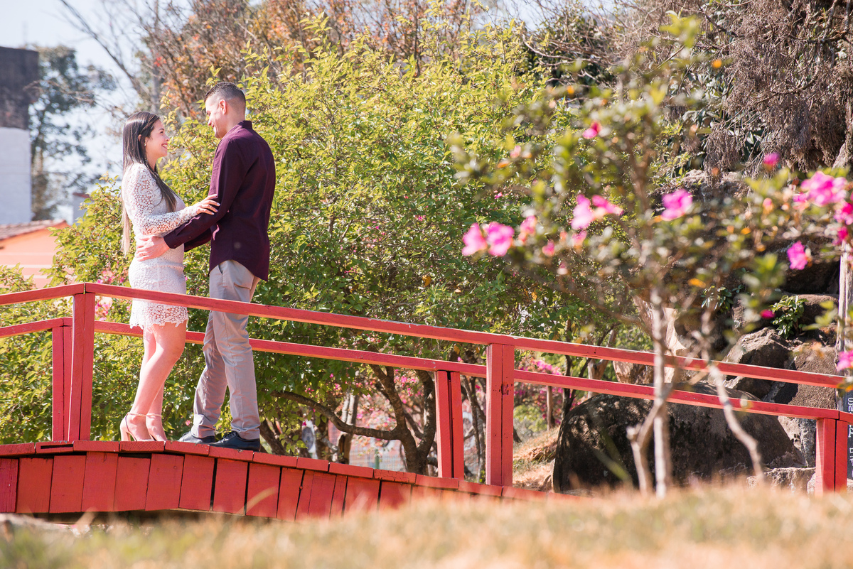 Ensaio de casal em cotia SP pelo fotógrafo Alberto Martinez, fotógrafo há mais de 10 anos