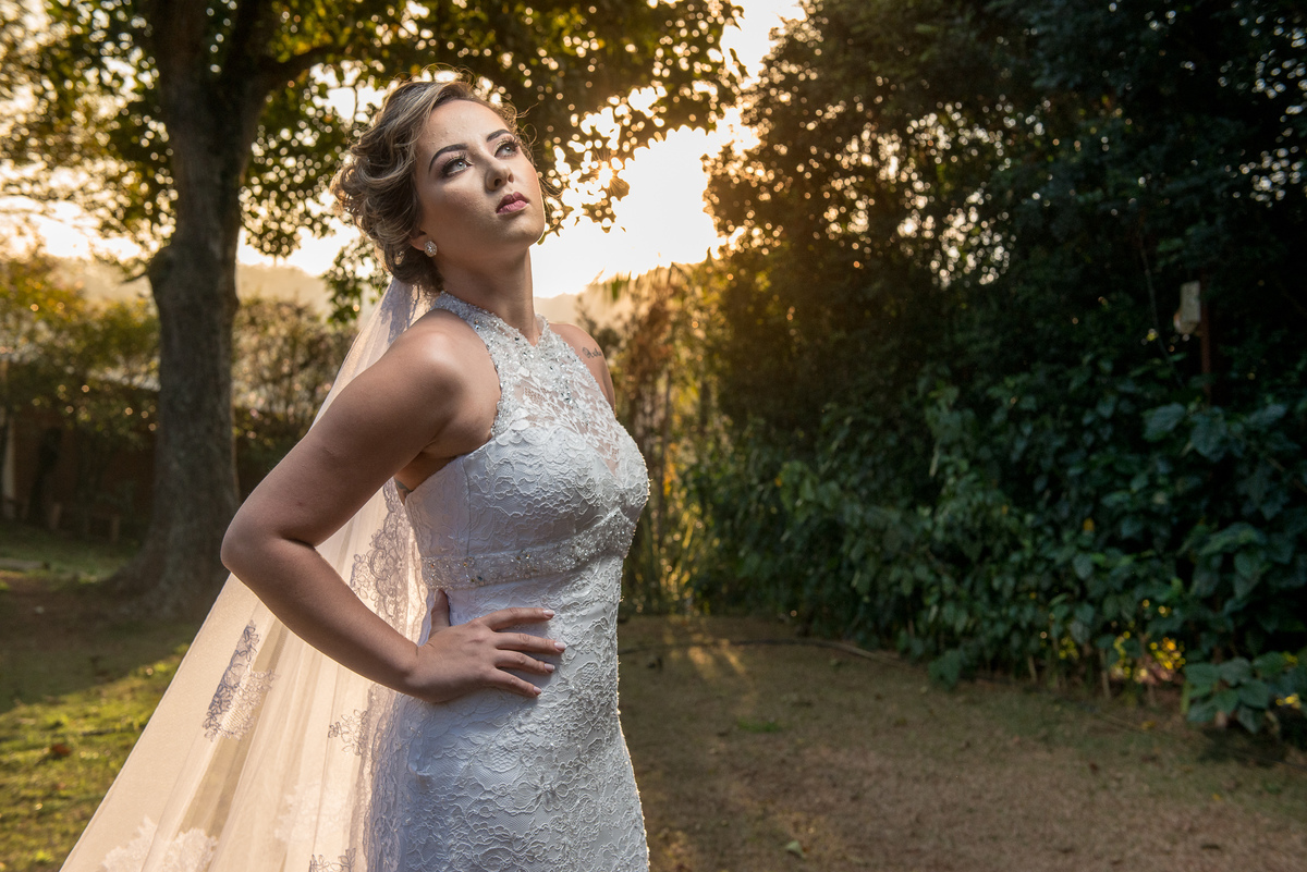 Ensaio de noiva no Espaço Acoty, fotótrafo Alberto Martinez fez esse ensaio com a ajuda da maquiadora Karís Léia e da assistente de luz Nathalia Diaz