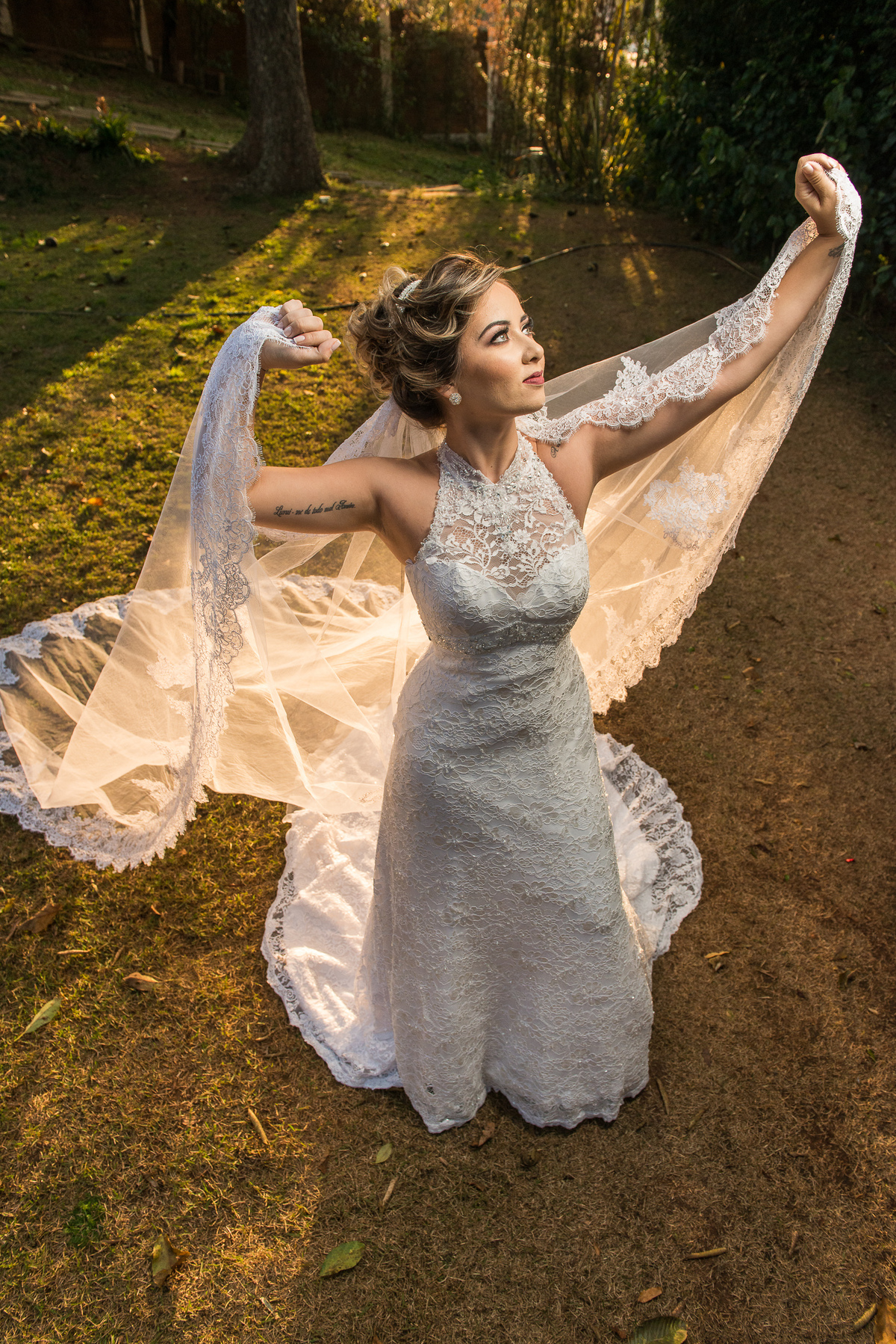Ensaio de noiva no Espaço Acoty, fotótrafo Alberto Martinez fez esse ensaio com a ajuda da maquiadora Karís Léia e da assistente de luz Nathalia Diaz