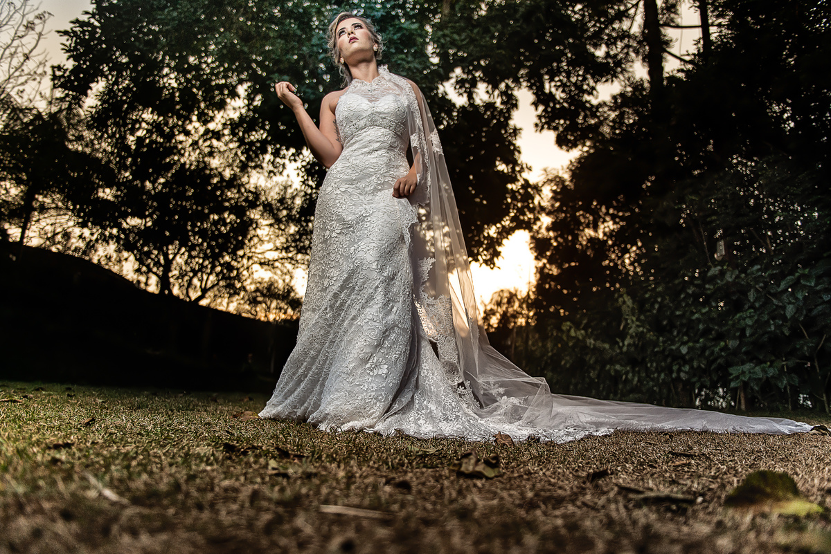 Ensaio de noiva no Espaço Acoty, fotótrafo Alberto Martinez fez esse ensaio com a ajuda da maquiadora Karís Léia e da assistente de luz Nathalia Diaz