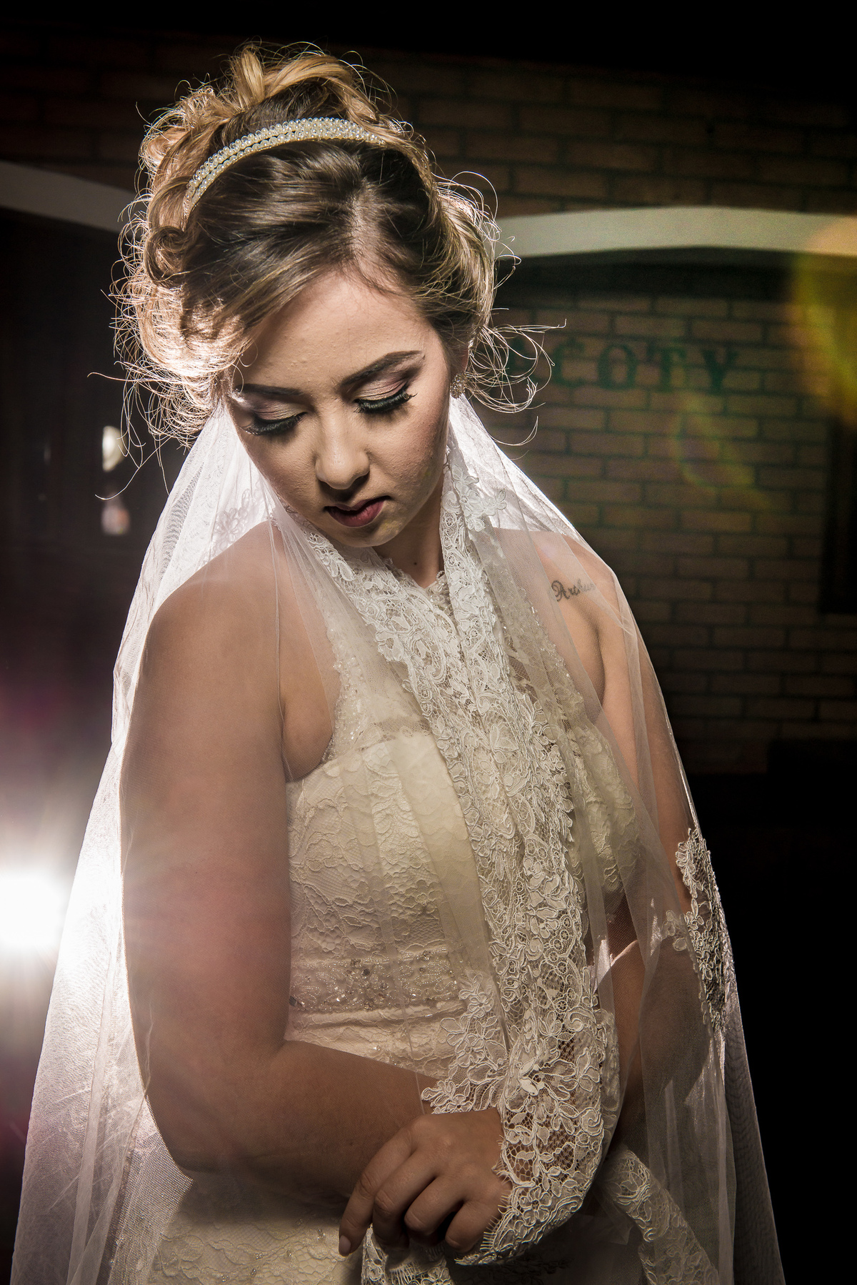 Ensaio de noiva no Espaço Acoty, fotótrafo Alberto Martinez fez esse ensaio com a ajuda da maquiadora Karís Léia e da assistente de luz Nathalia Diaz